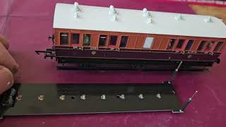 Hattons Genesis Coaches Batch 2 fitting lights and featuring L amp Y Livery [upl. by Humfried911]