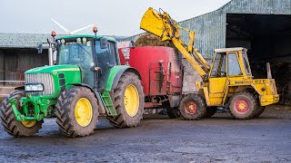 Mighty Kramer 412 E Feeding away at 39 years old  Cattle Feeding [upl. by Towney]