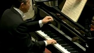 Mikhail Pletnev plays Bach  Harpsichord Concerto No1 RNO Volga Tour 2004 [upl. by Tammany]