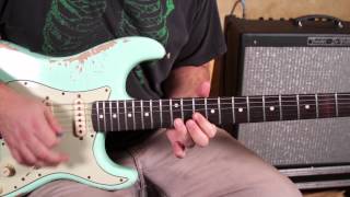 THE SRV Lick  Blues Guitar Lessons  Soloing  The Stevie Ray Vaughan Turnaround Lick [upl. by Sesilu]