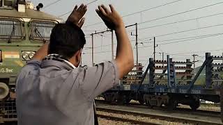 Railway pointsman work  Railway mein pointsman kaise kaam karte hain  Railway Group D Work [upl. by Icram]