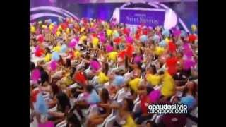 Programa Silvio Santos  abertura com tema do Show de Calouros  2012 [upl. by Ytsanyd]