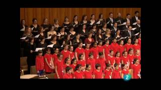 Adeste Fideles Concierto de Navidad Orquesta y Coro RTVE Alfredo García l Barítono [upl. by Lemor]