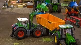 RC John Deere amp Fendt in Action Amazing RC Tractors at work Awesome Farmland SIKU 132 models [upl. by Puklich]