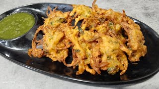 Mix Pakora  Aloo Piyaz Ke Bhajiye  Crispy Mix Pakora Recipe youtube [upl. by Suzzy]