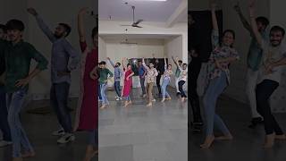 Gujju Garba Dance Famous Garba Dance New 2024 Status Gujarat Garba trending [upl. by Anyar743]