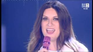 Laura Pausini Simili [upl. by Adnohsor]