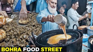 Bohra Food Street Only in Ramzan  Mal Pura Kaleji Khaosuey Haleem Special Gujrati Food Items [upl. by Burkhard]