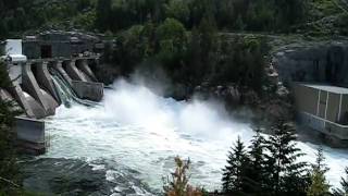 Brilliant Dam Kootenay River [upl. by Marleah27]