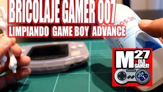 Bricolaje Gamer 007  Tutorial Cómo abrir y limpiar una GBA [upl. by Nahtannhoj]