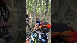 Погнул один тянут все 😂 2tak dirtbike 2takt gr8 offroadmotorcycle enduro endurolife [upl. by Irvine]