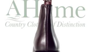 RM Williams Signature Craftsman Boots Chestnut from A Hume Country Clothing [upl. by Noivart]