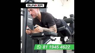 EQUIPOS DE GIMNASIO FEMORAL ACOSTADO DE PESO INTEGRADO BUNKER FITNESS [upl. by Borman]