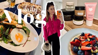 DAILY VLOG 🌸 ZDJĘŁAM RZĘSY 🙈 ŚNIADANKO 🥞 PRZEGLĄD KREMÓW POD OCZY 🥗 GRECKA SAŁATKA RozgadanaTv [upl. by Rimisac]