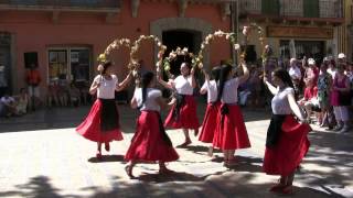 France Pyrénées Orientales folklore Catalan la danse des cerceaux [upl. by Aehtrod]