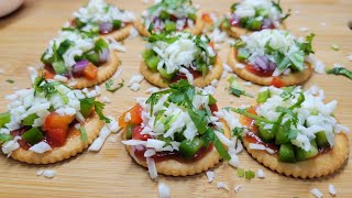 Quick and Easy Cracker Mini Pizza Appetizers you must try [upl. by Hebbe]