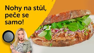 Trhané VEPŘOVÉ MASO v sendviči a COLESLAW  Menu od Koko [upl. by Lilllie895]