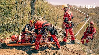 Pompiers délite  courage et dévouement  Reportage [upl. by Giraud167]