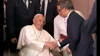 Papa Francisco desembarca em Singapura [upl. by Kessel767]