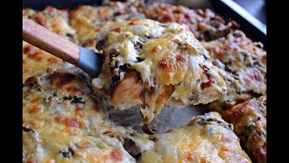 ZAPIEKANKA Z PIECZARKAMI NA PUSZYSTYM CIEŚCIE dinner pizza ciasto [upl. by Nnaitak]