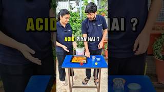 Mam ko Acid पिला दिया 🤫😱 Chemistry की जादूई TRICK से 😎 shorts science experiment funny viral [upl. by Velma273]