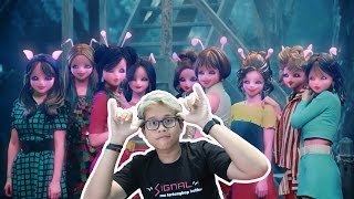 TWICE SIGNAL MV REACTION ALIEN MACAM APA INI [upl. by Roche]