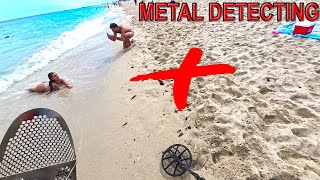 Beach metal detecting today in the dry sands turns up lots of jewelry [upl. by Modestia]