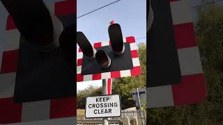 Creaking Barriers Cressing Level Crossing Essex [upl. by Sidnac]