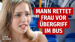 Mann rettet Frau vor Übergriff im Bus [upl. by Braden420]