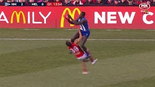 Round 19 2017  Majak Daw marks Jarrad Waite goals [upl. by Red]