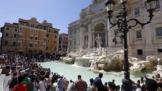 Rome  laccès à la fontaine de Trevi bientôt payant [upl. by Nrehtac49]