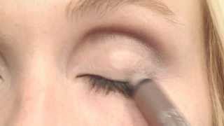 Lidschatten  MakeupTutorial  Douglas Beauty Academy [upl. by Banky]