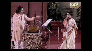 Yaara Sili Sili  Lata Mangeshkar Live With Pt Hridyanath Mangeshkar In Hyderabad Concert 2002 [upl. by Kandy]