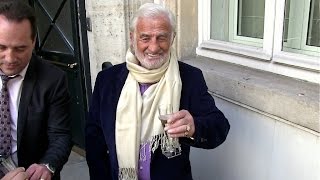 EXCLUSIVE  Jean Paul Belmondo celebrates his 82nd Birthday with fans and Champagne [upl. by Aracahs]