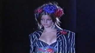 Gianni Versace Haute Couture Winter 1993 [upl. by Attah]