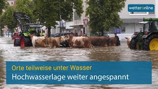 Die Hochwasserlage in Süddeutschland ist weiterhin angespannt [upl. by Onidranreb]