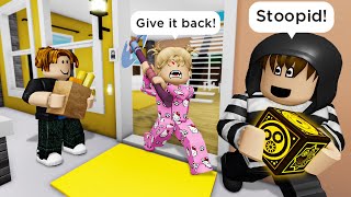 ROBBER 3 THE MYSTERIOUS BOX 🎁 Roblox Brookhaven 🏡 RP  Funny Moments [upl. by Yelrebmyk]