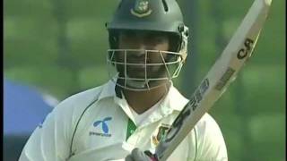 Tamim amp The Helmet Wicket  BD vs Pak 2011 Test 2 Day 4 [upl. by Peedus225]