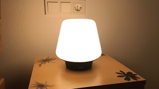 Philips Hue Ambient LED Tischlampe 800 Lumen 95W warmweißkaltweiß regelbar [upl. by Mosnar156]