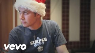 Scotty McCreery  Christmas Comin Round Again [upl. by Aisat]