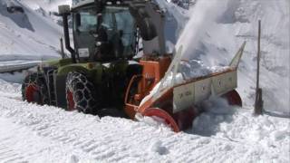 Claas Xerion 3800 VC am Großglockner [upl. by Sirak292]