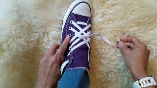 วิธีผูกเชือกรองเท้า converse สุดเท่ How to lace your converse shoes [upl. by Oicanata298]