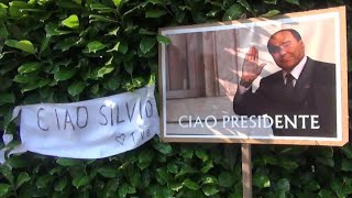 E morto Silvio Berlusconi fiori e foto davanti alla residenza di Arcore [upl. by Phillane971]