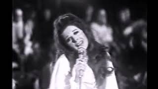 Bobbie Gentry  Ill Never Fall In Love Again live TV 1970 [upl. by Sucerdor]