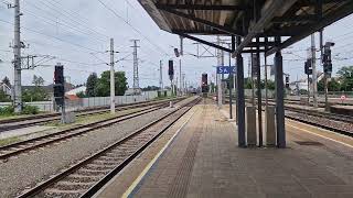 Einfahrt des Regionalexpress 2331 am 27082023 in Wr Neustadt Hbf [upl. by Kolnos]