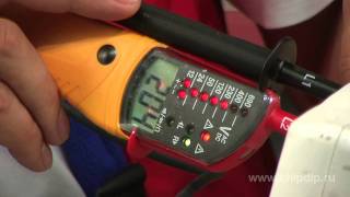 Voltage Tester Fluke T140 [upl. by Annoit]