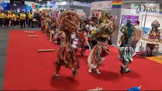 EL CARNAVAL DE BADAJOZ SORPRENDE EN FITUR 2024 [upl. by Atikin]