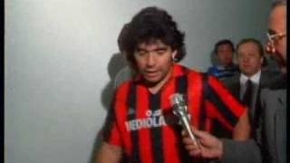 Maradona con la maglia di Franco Baresi  1 Ottobre 1989 [upl. by Witt71]