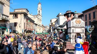 Gran Carnevale cremasco sole primaverile e un bagno di folla per la prima sfilata [upl. by Elliot229]