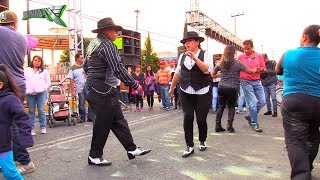 ASI BAILAN LOS PACHUCOS LA CUMBIA SONIDERA EN SAN JUAN DE ARAGON [upl. by Tiffy]